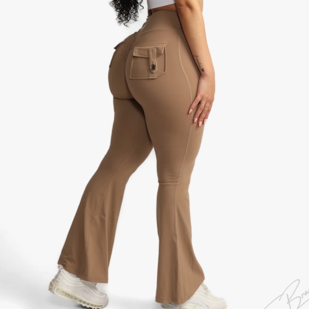 Allure the Brand Brown Flare Pants & matching top both size M - Picture 3 of 10
